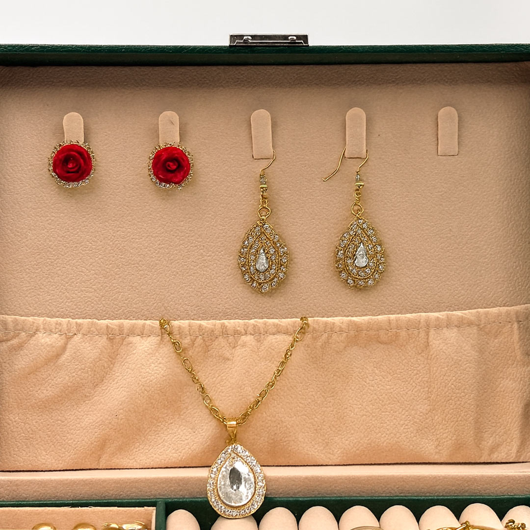 Personalized Green Leatherette Jewellery Box | Love Craft Gifts