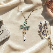 Bow Knot Pendant Necklace – Elegant Silver