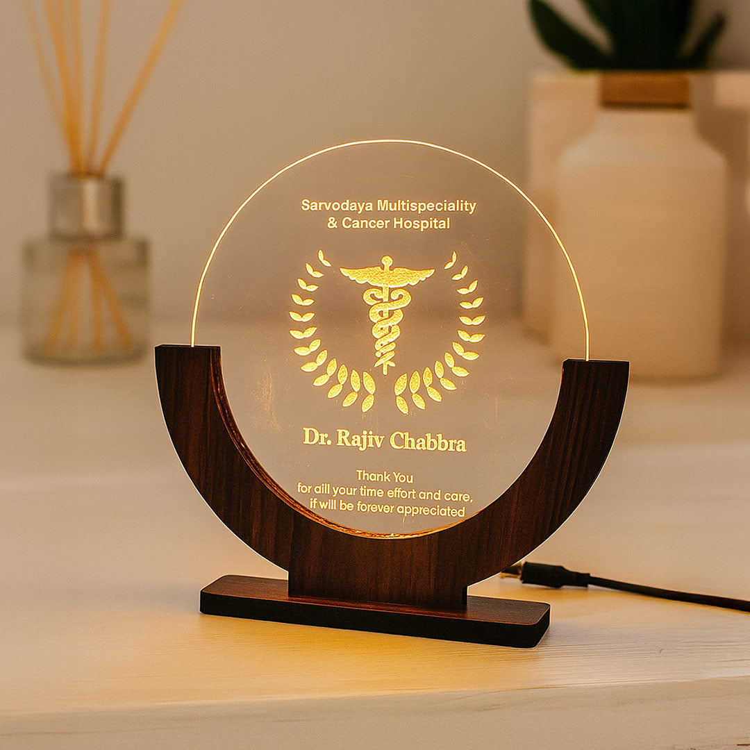Personalized Doctor Appreciation LED Lamp with Wooden Base – With Adapter | Love Craft Gifts