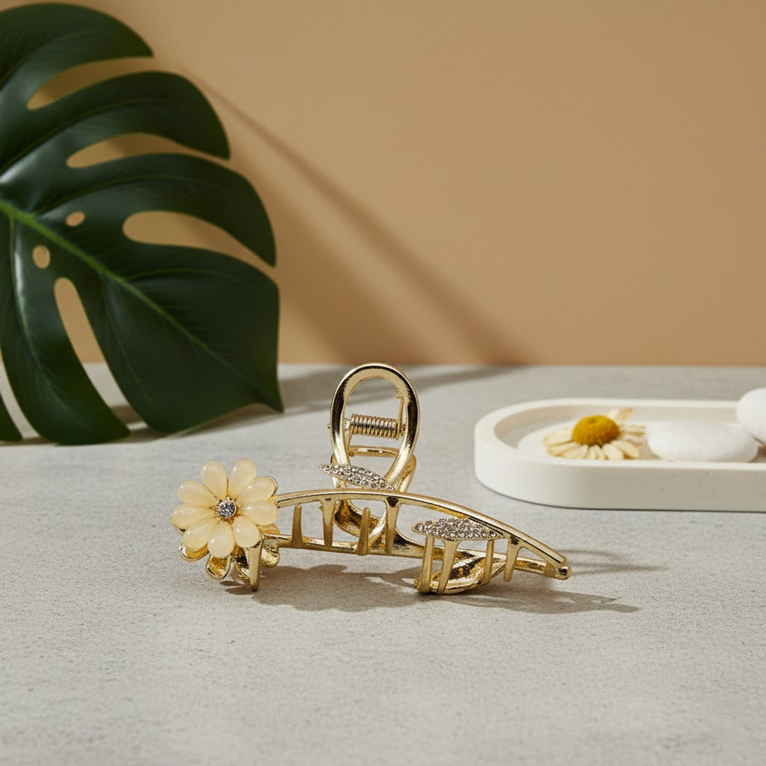 Luxury Golden Floral Hair Claw Clip – Elegant Daisy Design for Women | Love Craft Gifts