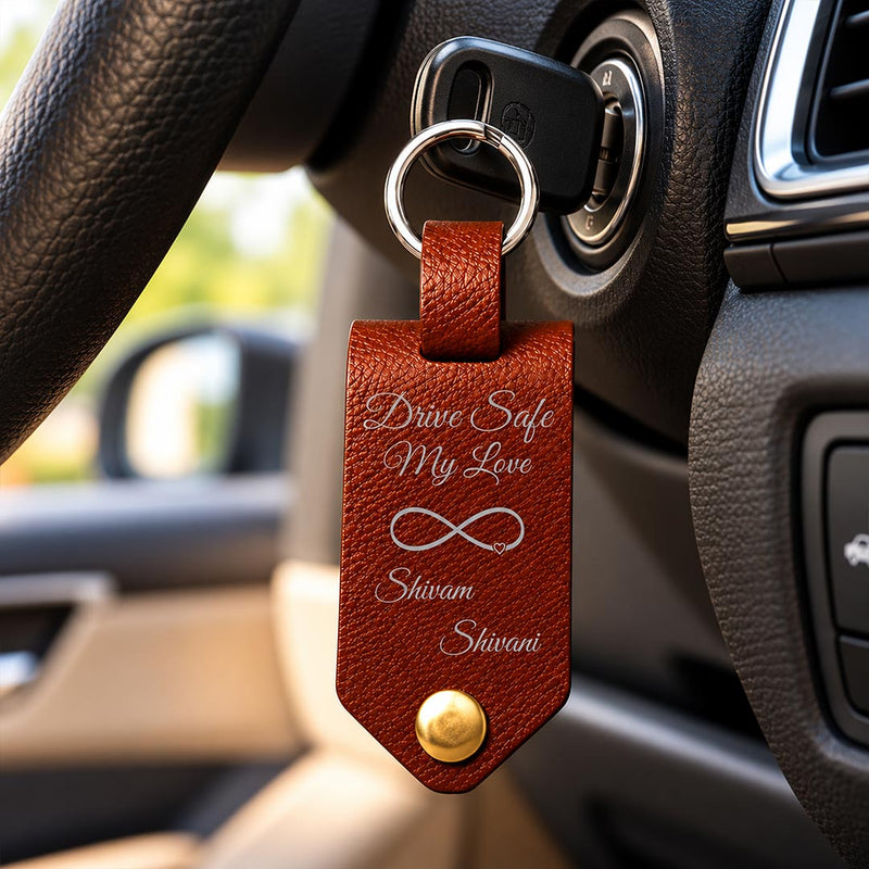Personalized Fold Open Photo Keychain | Custom Romantic Gift for Boyfriend and Girlfriend | Love Craft Gifts™