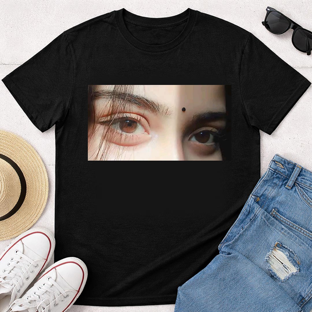 Personalized Eye Photo T-Shirt – Custom Eye Photo Printed T-Shirt for Men & Women (Black / White) | Love Craft Gifts