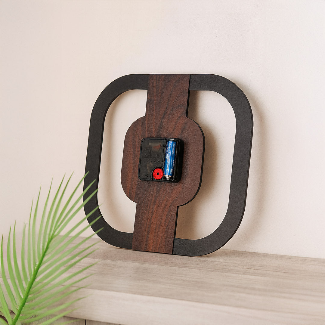 Personalized Wooden Round Wall Clock | Love Craft Gifts