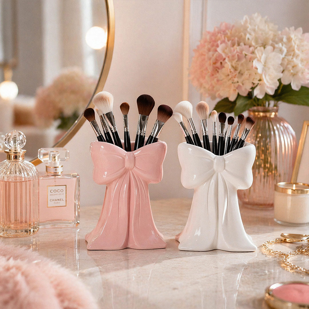 Elegant Bow Makeup Brush Holder – Premium Vanity Organizer for Makeup Brushes & Beauty Tools (Pink & White) | Love Craft Gifts™