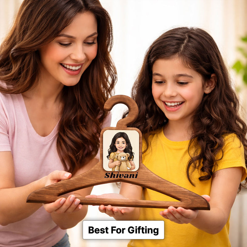 Personalized Kids Wooden Clothes Hanger for Wardrobe